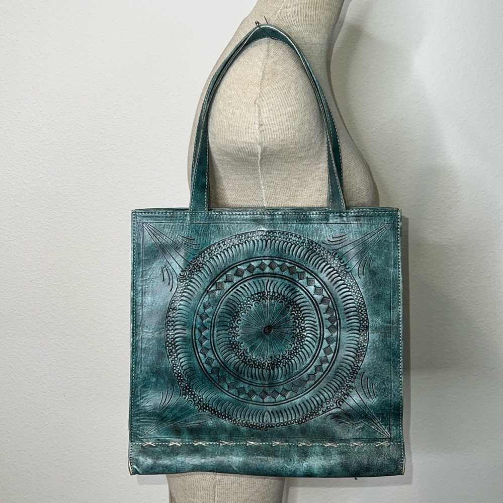 Leaders in Leather Double Handle Tote Bag